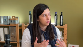 Andrea Urzaiz, productora de aceite de oliva virgen extra: "La gente que está en el campo no es gente oculta que no sabe, que no le ha dado para otra carrera"