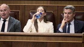 La "prioridad nacional" se le enquista al PP: "Vox nos ha metido en un laberinto"