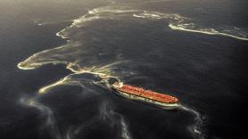 Irán ataca a tiros un portacontenedores cerca de Ormuz, según un organismo marítimo británico