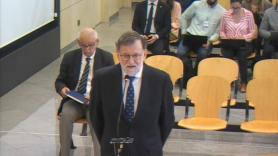 Rajoy vuelve a tener uno de sus lapsus nada más comenzar su declaración en el juicio de la Kitchen