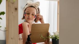 Una investigación detecta bebés de dos años haciendo rutinas de belleza en TikTok: de 7.600 vídeos analizados, al menos 90 mostraban a menores de cinco años