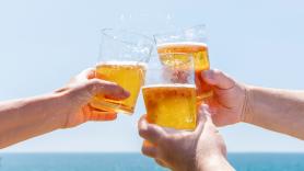 En 'The Sun' celebran que España va a superar los 100 millones de turistas recomendando sus destinos favoritos: "Es barato, es animado, soleado y con cerveza a 3 euros"