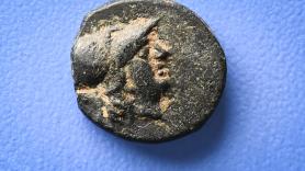 Un niño de 13 años encuentra en un campo de Berlín una moneda de la antigua Troya de hace 2.300 años: los arqueólogos no saben cómo llegó hasta allí