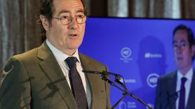 Garamendi (CEOE) cree que "ya no hay reales decretos ley" sino "ordenanzas como en la época de Franco"