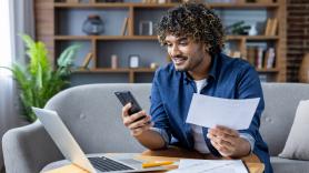 Confirmado por Hacienda: así puedes hacer la declaración de la renta por teléfono y cuándo tienes que pedir cita