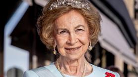 El 80º cumpleaños de Carlos Gustavo de Suecia: la tiara de la reina Sofía que Letizia solo se ha puesto una vez, un reencuentro 'royal' muy incómodo y una pareja gay