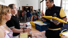 El plazo para votar por correo en las elecciones andaluzas está a punto de terminar: esta es la fecha límite y cómo solicitarlo