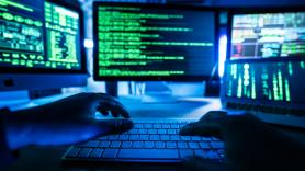 Google avisa: los ciberdelincuentes ya han logrado usar la IA para una campaña de explotación masiva