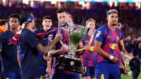 Vídeo en directo: el Barça celebra la Liga con una rúa por Barcelona