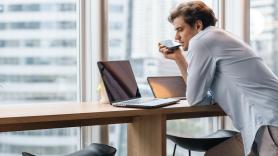 El teclado tiene las horas contadas en Silicon Valley: los ingenieros ya programan hablándole al ordenador