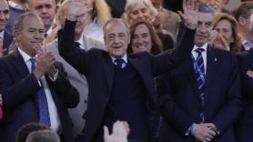 La seguridad del Bernabéu se enzarza con un aficionado del Real Madrid por una pancarta contra Florentino... y el lío llega al palco