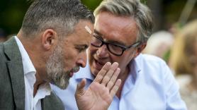 Verde, blanca y algo más verde: Vox sube un escaño hasta los 15, sujeta la llave de gobierno y es segunda fuerza en Almería