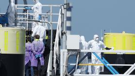 Fin de trayecto del 'crucero del hantavirus': cómo será la larga cuarentena en camarotes portátiles para su tripulación