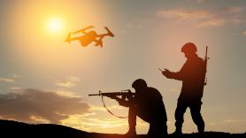 "Presión psicológica y terror económico": un analista militar advierte sobre la nueva estrategia de Putin tras lanzar 1.567 drones y 56 misiles en dos días sobre Ucrania