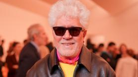 Almodóvar es muy tajante con su respuesta a si hay que separar política y arte