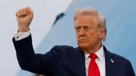 Trump se inventa un fondo de casi 1.800 millones para compensar a sus amigos investigados por Biden