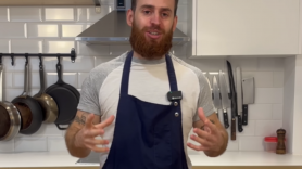 Alfredo Vozmediano, cocinero con experiencia en Noma: "Un truco para que no tengas que volver a picar ajos y lo aprendí en un restaurante"