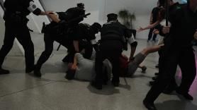 El Gobierno vasco "lamenta" lo ocurrido en Bilbao con los activistas de la flotilla pero justifica la actuación de la Ertzaintza
