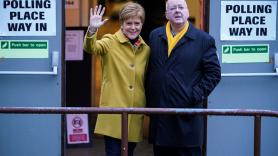 Jaguars, caravanas, zapatos caros... el lujo del exmarido de Sturgeon tras malversar más de 460.000 euros