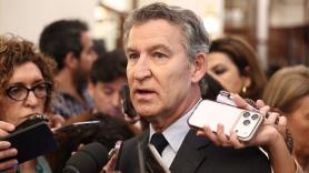 Feijóo y su misión de camelarse a PNV y Junts: ofrece "decencia, elecciones" y a Vox fuera del Gobierno