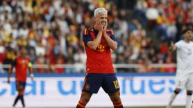 España prueba, premia a los jóvenes y aburre, incapaz de superar a Irak a 11 días del debut en el Mundial