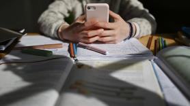 Sacar el ecosistema de Google de las escuelas: la propuesta de una economista para empezar a recuperar la soberanía digital desde lo público