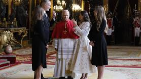 Los regalos entre la familia real y el papa León XIV en el Palacio Real: hay uno de ellos con el toque de Letizia y con guiño a la princesa Leonor