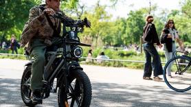 Ámsterdam cambia las normas para seguir siendo amigos de las bicis: acaba de prohibir la circulación de las 'fatbikes' en uno de sus parques