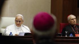 El papa pide a los obispos "escucha, justicia y reparación" para las víctimas de abusos