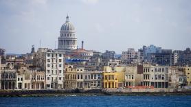 "Mientras levantaban hoteles, se caía la red eléctrica": la crítica de un joven cubano al modelo económico de Cuba