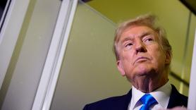 Trump denuncia un ataque de Irán a uno de sus helicópteros en Ormuz y promete réplica: "EEUU debe, necesariamente, responder"