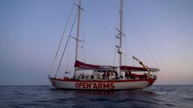 Rumbo a Cuba, la flotilla española que busca romper el bloqueo estadounidense con el velero Astral de Open Arms: "Es como lo de Gaza, pero sin bombas"