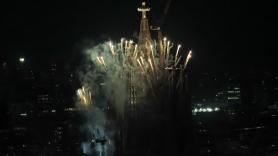 "Espectacular y majestuoso": la prensa internacional elogia el show de drones por la visita del papa León XIV a la Sagrada Familia