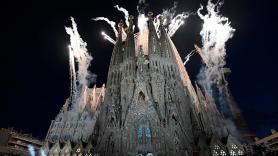 10 fotos de la culminación de la Sagrada Familia que son auténticos fondos de pantalla
