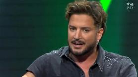Manuel Carrasco no se muerde la lengua y deja así de clara su opinión sobre la prioridad nacional de Vox