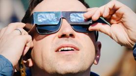 José Ángel Morales, neurobiólogo: "Un eclipse no es solo un espectáculo visual, sino un estímulo que activa un sistema diseñado para convertir la sorpresa en conocimiento"