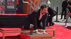 Las huellas de Bardem, en Hollywood: un hito lleno de cariño al cine y la familia y con mensaje a los malos