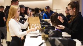 Cuánto cobrará una dependienta de Zara tras la subida de sueldo de Inditex: más de 21.400 euros al año