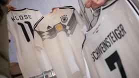 Adidas confirma el insólito problema del Mundial que ha afectado hasta a Donald Trump: "Se ha agotado la disponibilidad de la letra V"