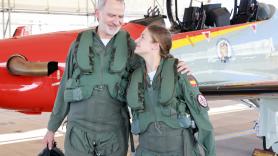 Leonor celebra junto a Felipe VI el 12º aniversario de su reinado con su primer vuelo juntos