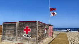 Muere otro de los tres menores rescatados este viernes en una playa de Tarragona