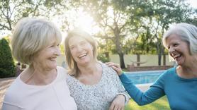 La psicología sugiere que las personas de entre 60 y 75 años suelen comprender algo sobre la felicidad que mucha gente descubre demasiado tarde