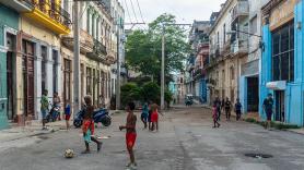 Cuba resiste a una posible intervención de EEUU y presenta 176 medidas anticrisis en tiempo récord para "cambiar lo que haya que cambiar"