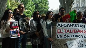 Los derechos humanos ya tal: duras críticas a la UE por recibir a talibanes en Bruselas para hablar de migración
