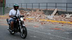 EEUU activa una alerta de tsunami en parte del Caribe tras un terremoto de magnitud 7,5 en Venezuela que se ha sentido en gran parte del país