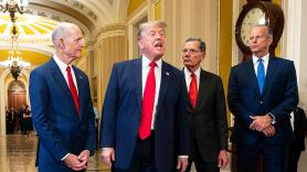 Fisuras en el Capitolio: Trump exige unidad a los republicanos tras un tenso enfrentamiento por el acuerdo con Irán
