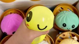 Cuidado con la fiebre viral de los Dumpling Squishy: Reino Unido retira clónicos de este juguete a la venta en España por "riesgo químico"