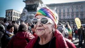 Las personas mayores LGTBI+ reivindican envejecer con visibilidad y libertad: "Continúa enfrentándose a discriminación, invisibilidad, soledad y vulnerabilidad"
