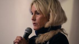 Erin Brockovich, la activista que ganó 333 millones a una eléctrica e inspiró una película: "Si los centros de datos son tan buenos, ¿por qué se construyen en secreto?"
