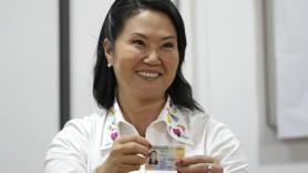 A la cuarta fue la vencida: quién es Keiko Fujimori, la presidenta electa de Perú, y cuáles son sus retos